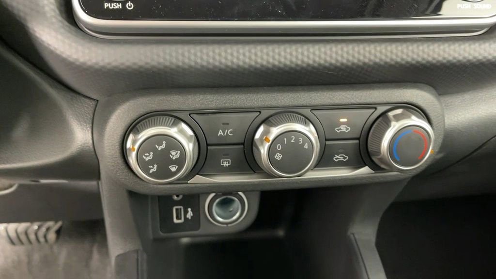 New 2025 Nissan Kicks Play S FWD image 18