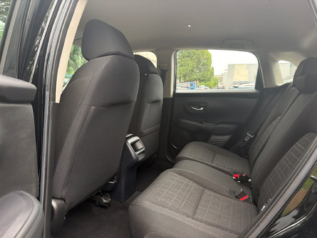 Used 2024 Honda HR-V LX image 16