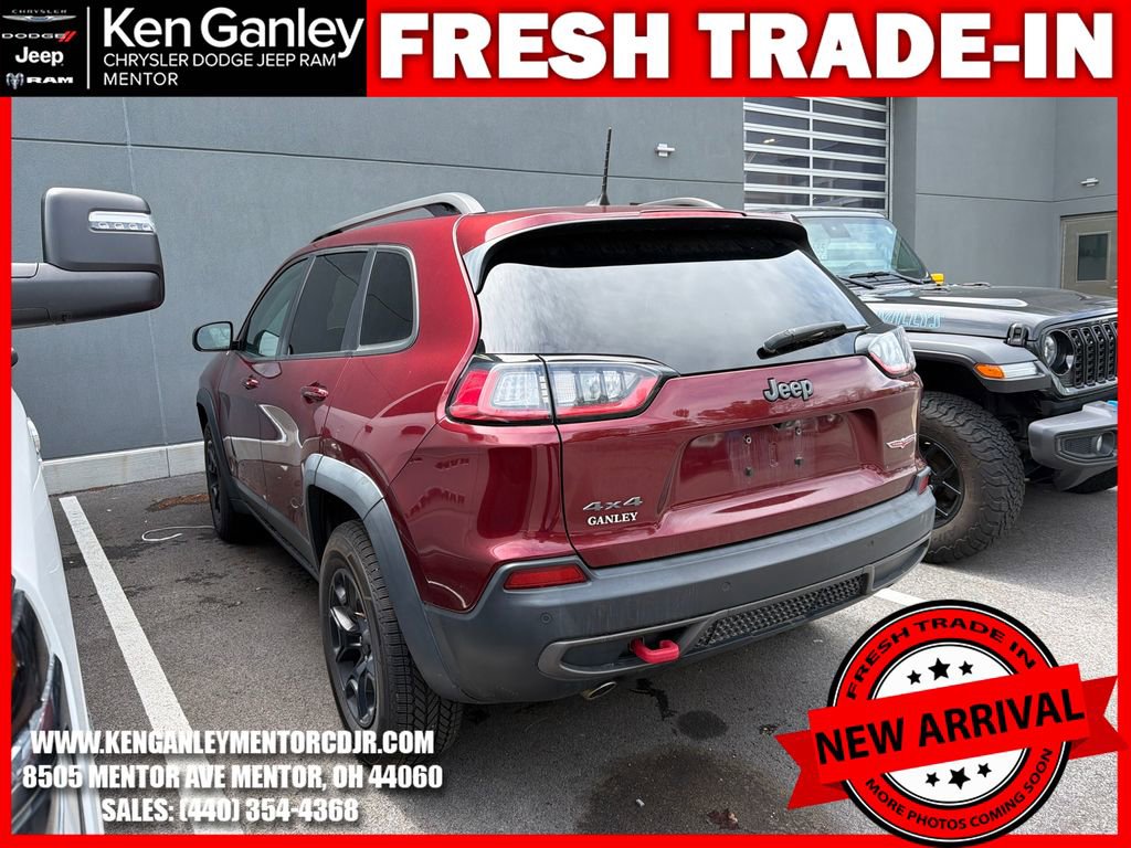 Used 2019 Jeep Cherokee Trailhawk w/ Cold Weather Group AWD/4WD image 8