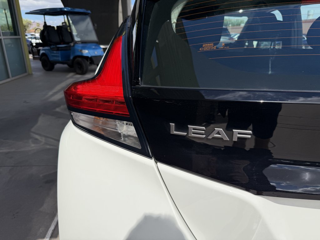 Used 2025 Nissan Leaf S FWD image 14