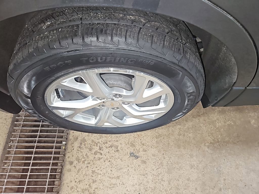 Used 2019 Chevrolet Equinox LT image 11