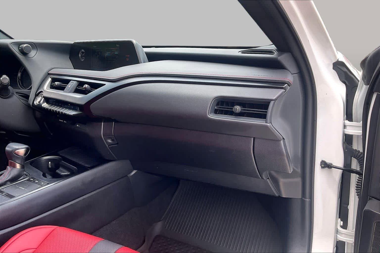 Used 2022 Lexus UX 200 F Sport w/ Accessory Package (Z2) FWD image 19