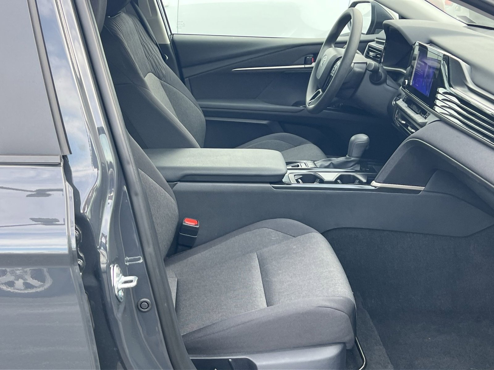 Used 2025 Toyota Camry LE image 26