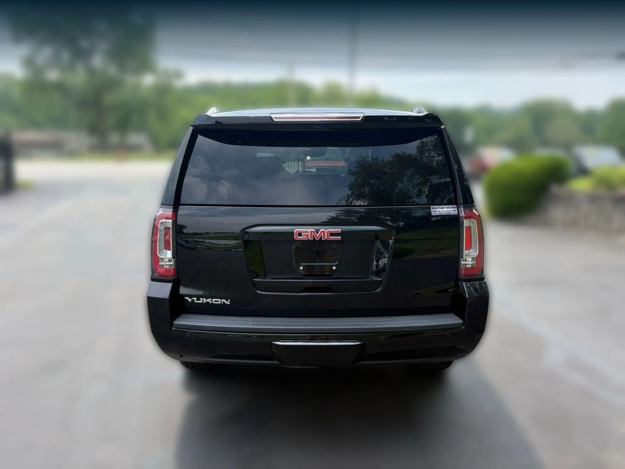 Used 2016 GMC Yukon SLT image 4