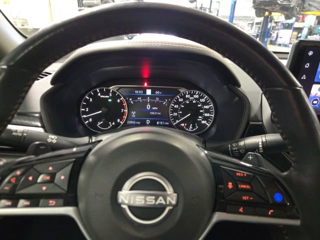 Used 2023 Nissan Altima 2.0 SR image 17