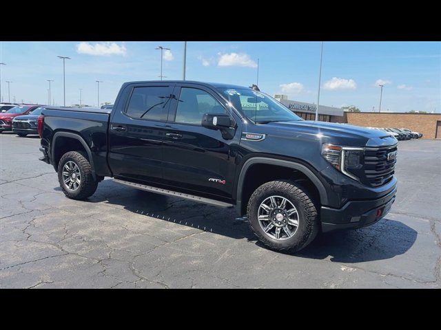Certified 2024 GMC Sierra 1500 AT4 w/ AT4 Preferred Package AWD/4WD image 2
