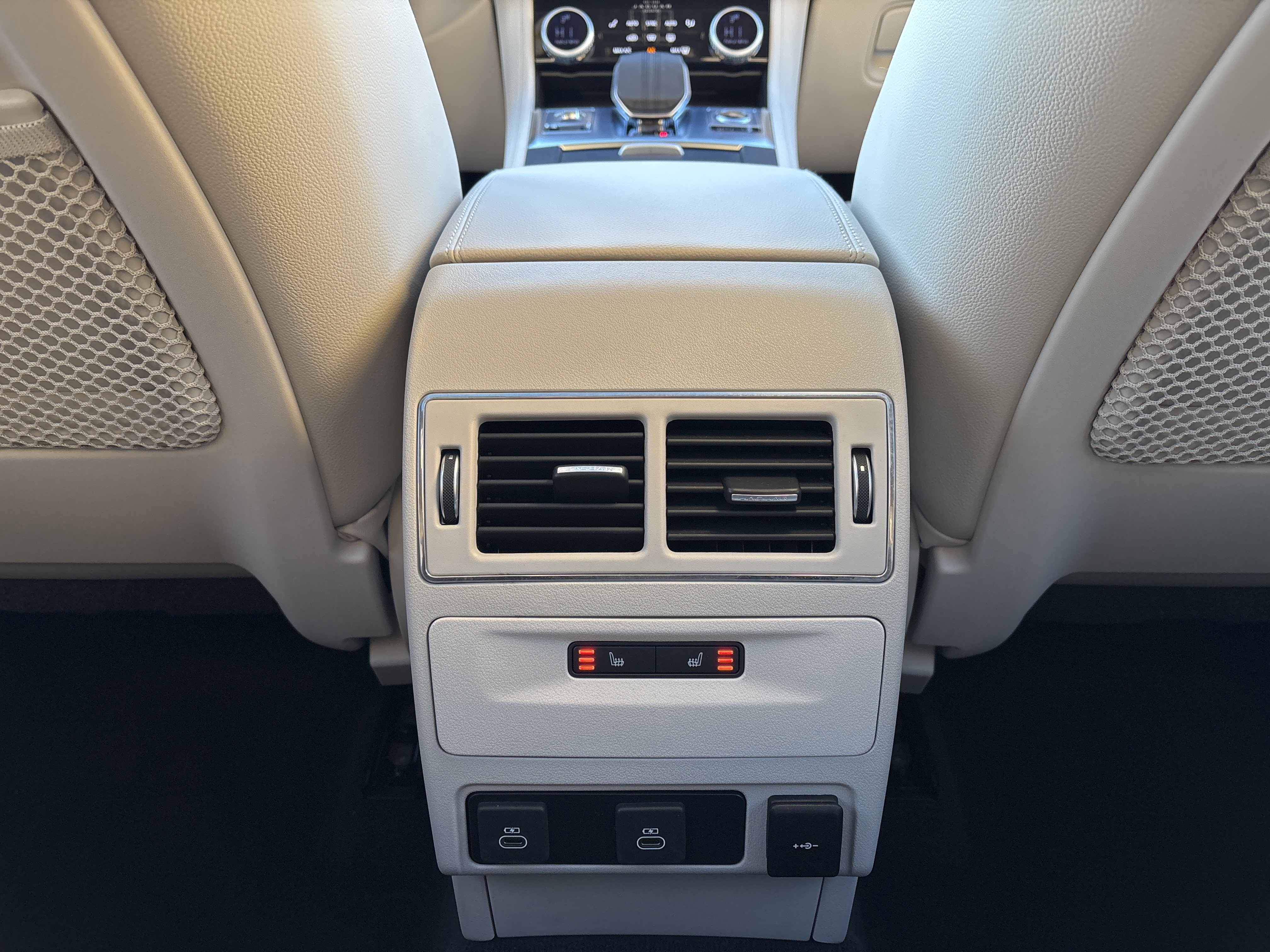 Used 2026 Jaguar F-PACE R-Dynamic S image 21