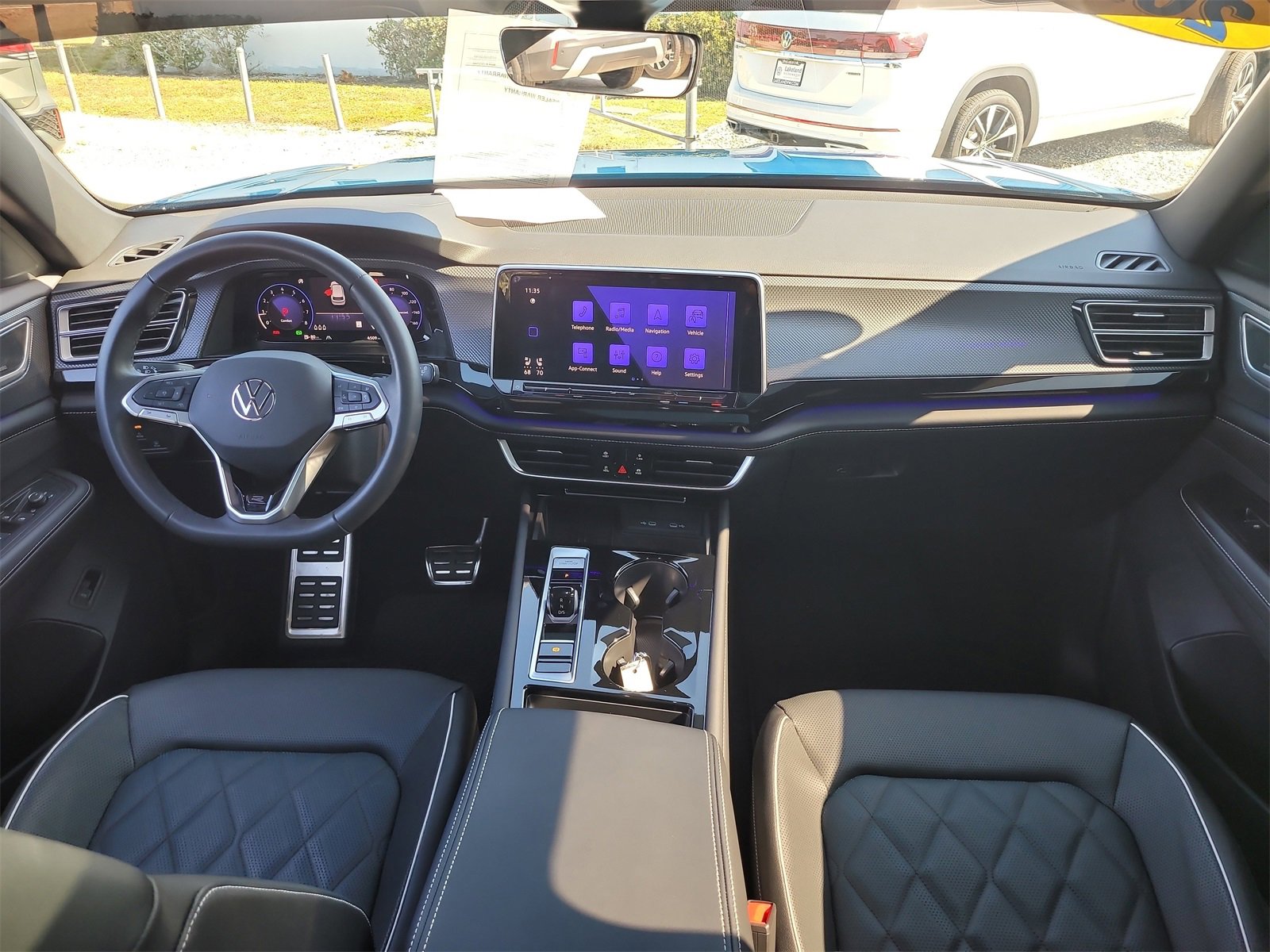 Used 2025 Volkswagen Atlas Cross Sport SEL Premium R-Line image 15