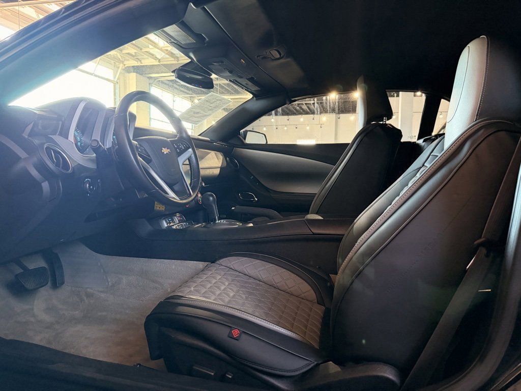 Used 2015 Chevrolet Camaro LT w/ RS Package image 10