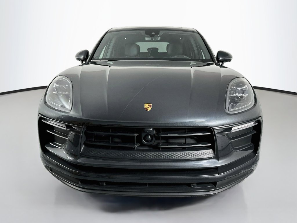 Certified 2024 Porsche Macan AWD/4WD image 6