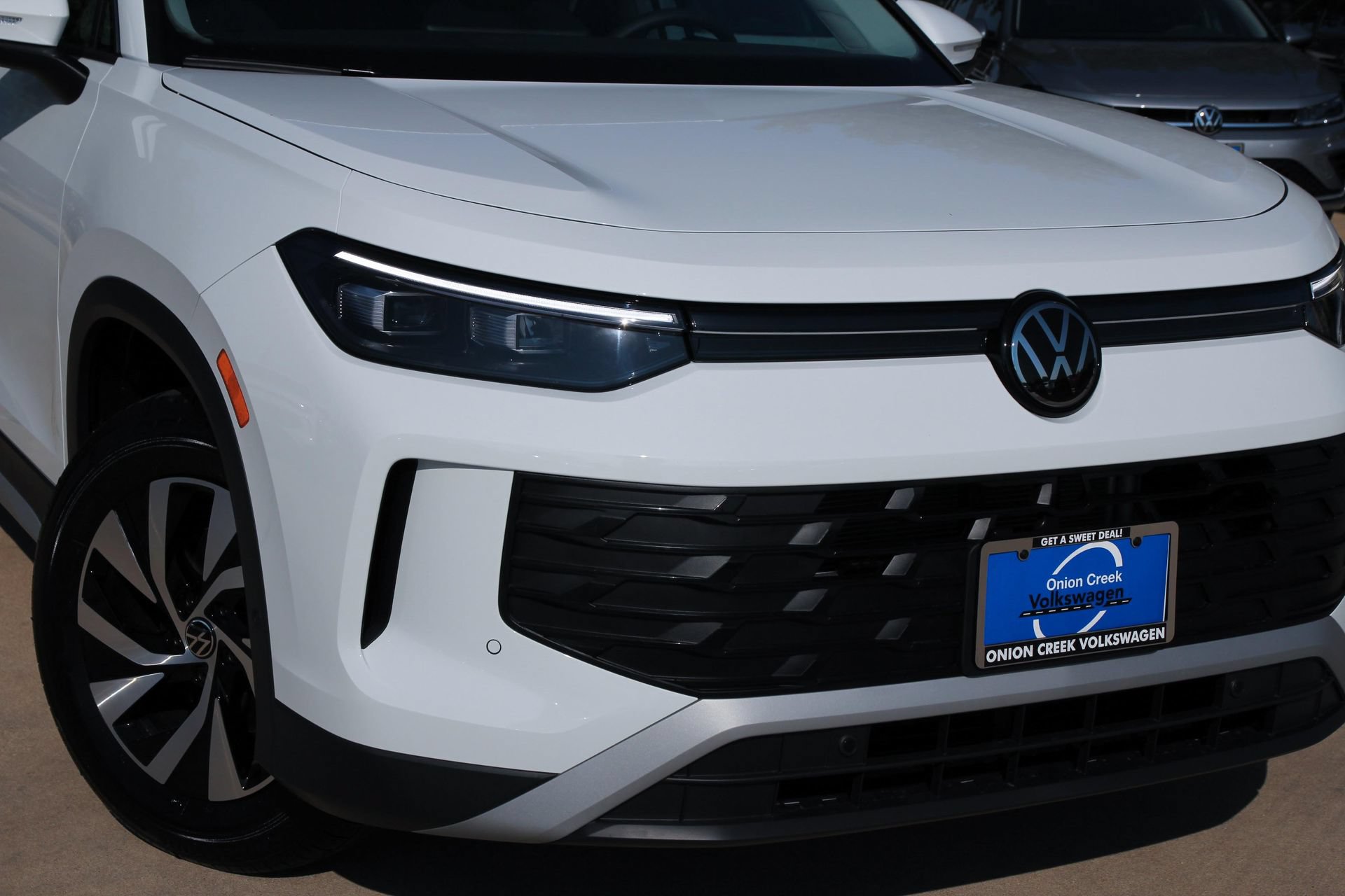 Certified 2025 Volkswagen Tiguan S FWD image 3