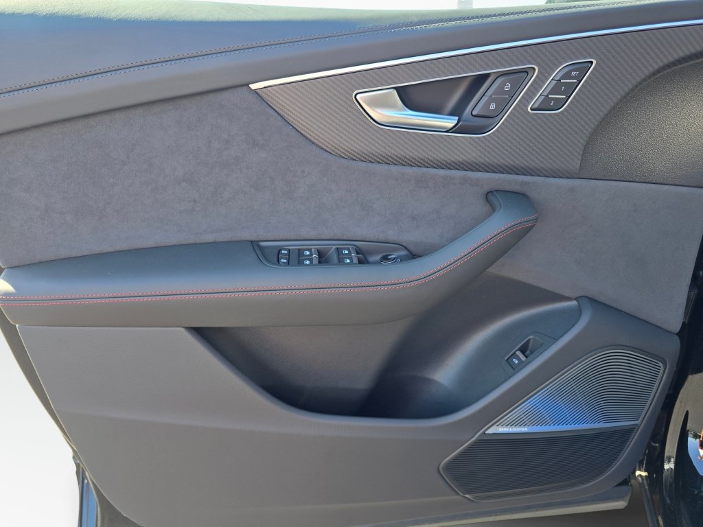 New 2026 Audi SQ8 Prestige AWD/4WD image 31