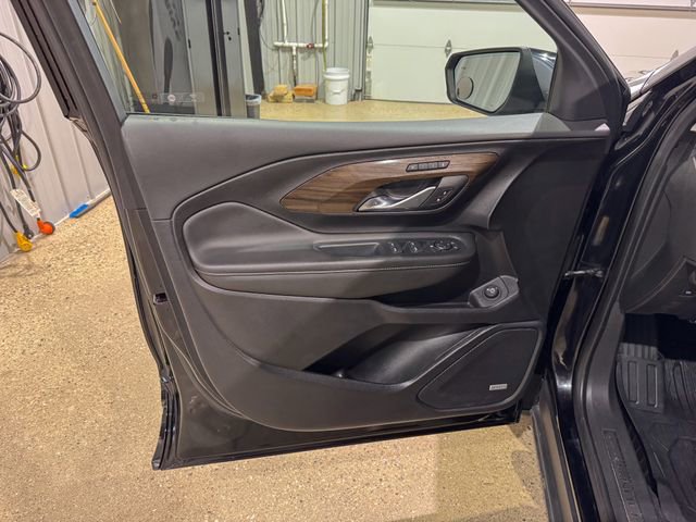 Used 2020 GMC Terrain Denali w/ GMC Pro Grade Package image 11