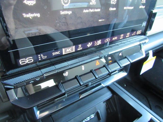 New 2026 GMC Hummer EV SUV image 21