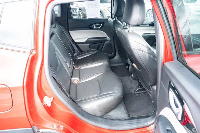 Used 2025 Jeep Compass Limited AWD/4WD image 36