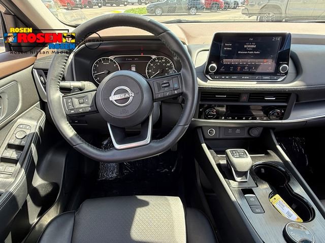 Certified 2023 Nissan Rogue SV w/ SV Premium B Package AWD/4WD image 8