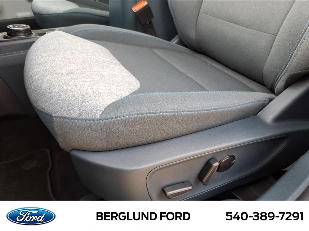 Used 2025 Ford Maverick XLT w/ XLT Luxury Package AWD/4WD image 18