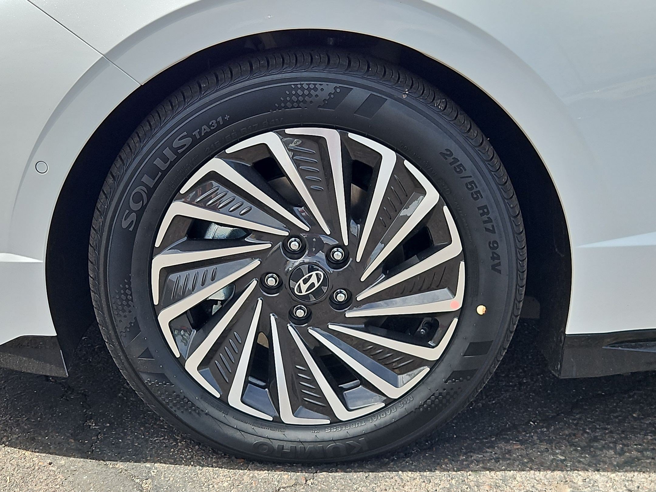 New 2026 Hyundai Sonata Limited FWD image 7