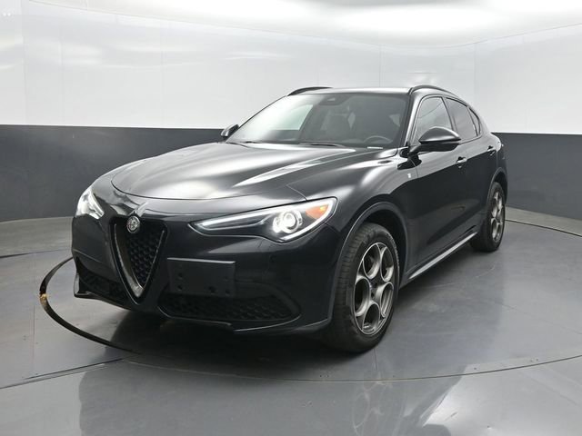 Used 2023 Alfa Romeo Stelvio Ti AWD/4WD image 1