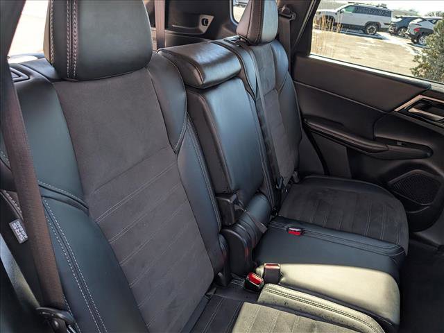 Used 2024 Mitsubishi Outlander SE image 15