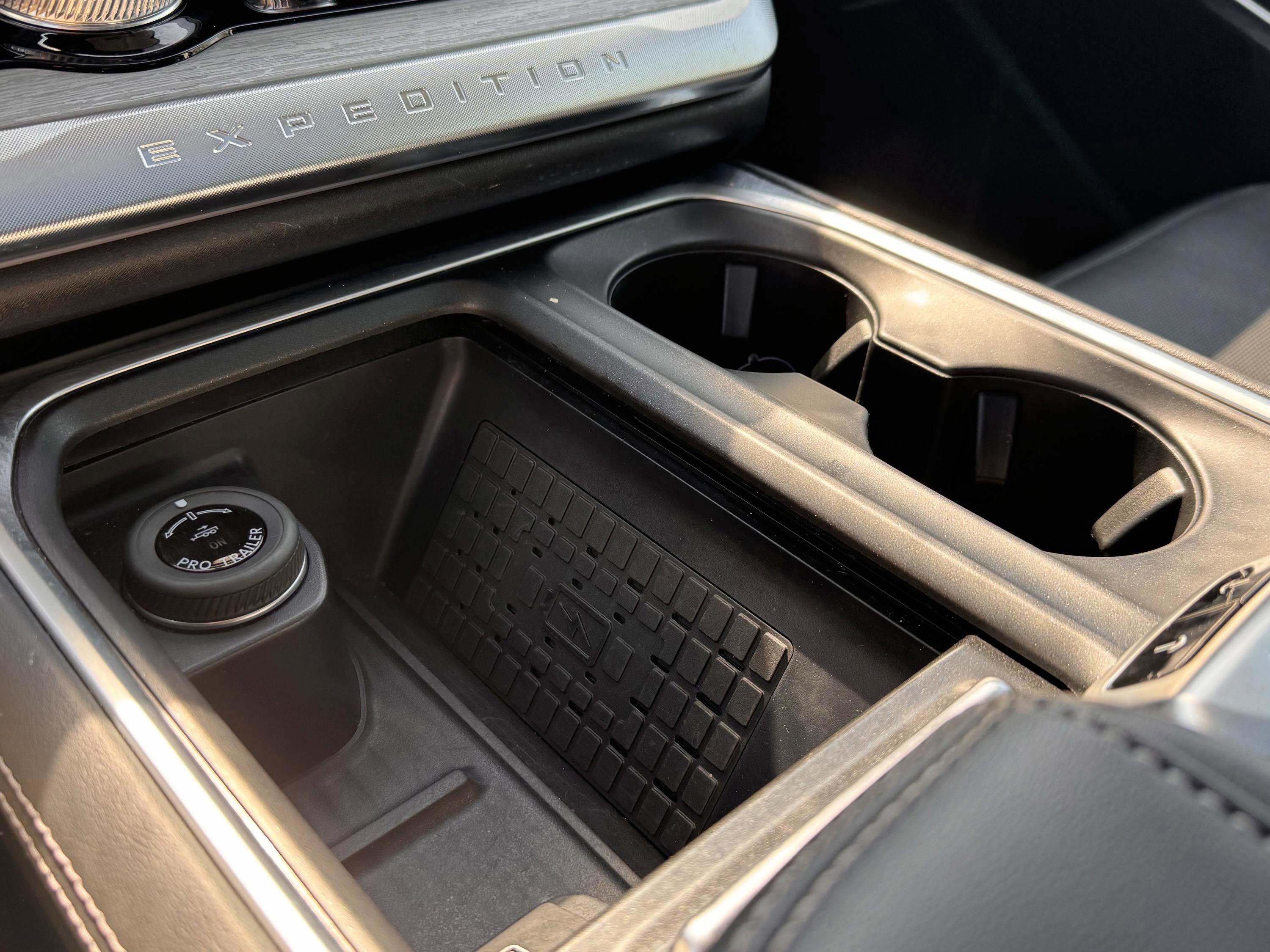 Used 2025 Ford Expedition Platinum image 20