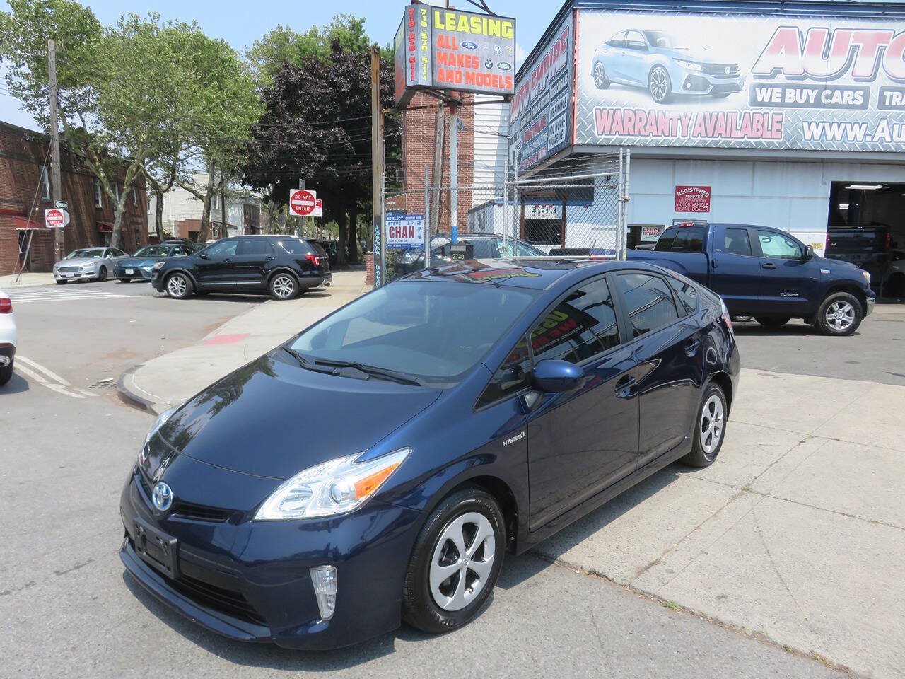 Used 2013 Toyota Prius Three FWD image 2