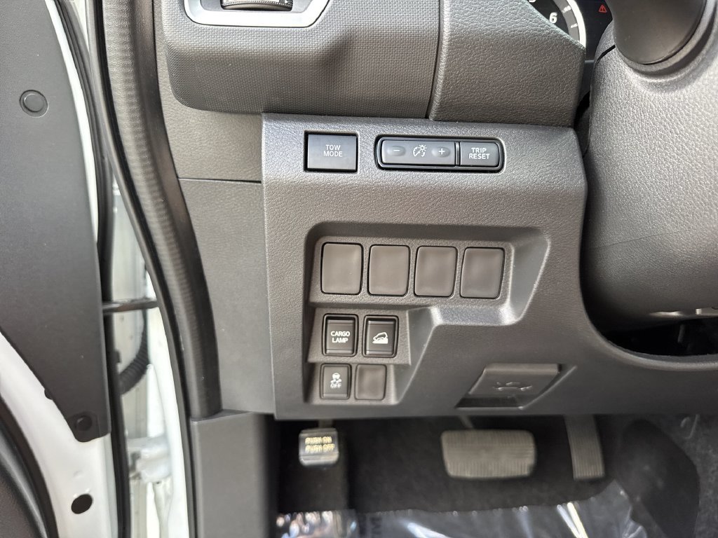 Used 2022 Nissan Frontier SV AWD/4WD image 54