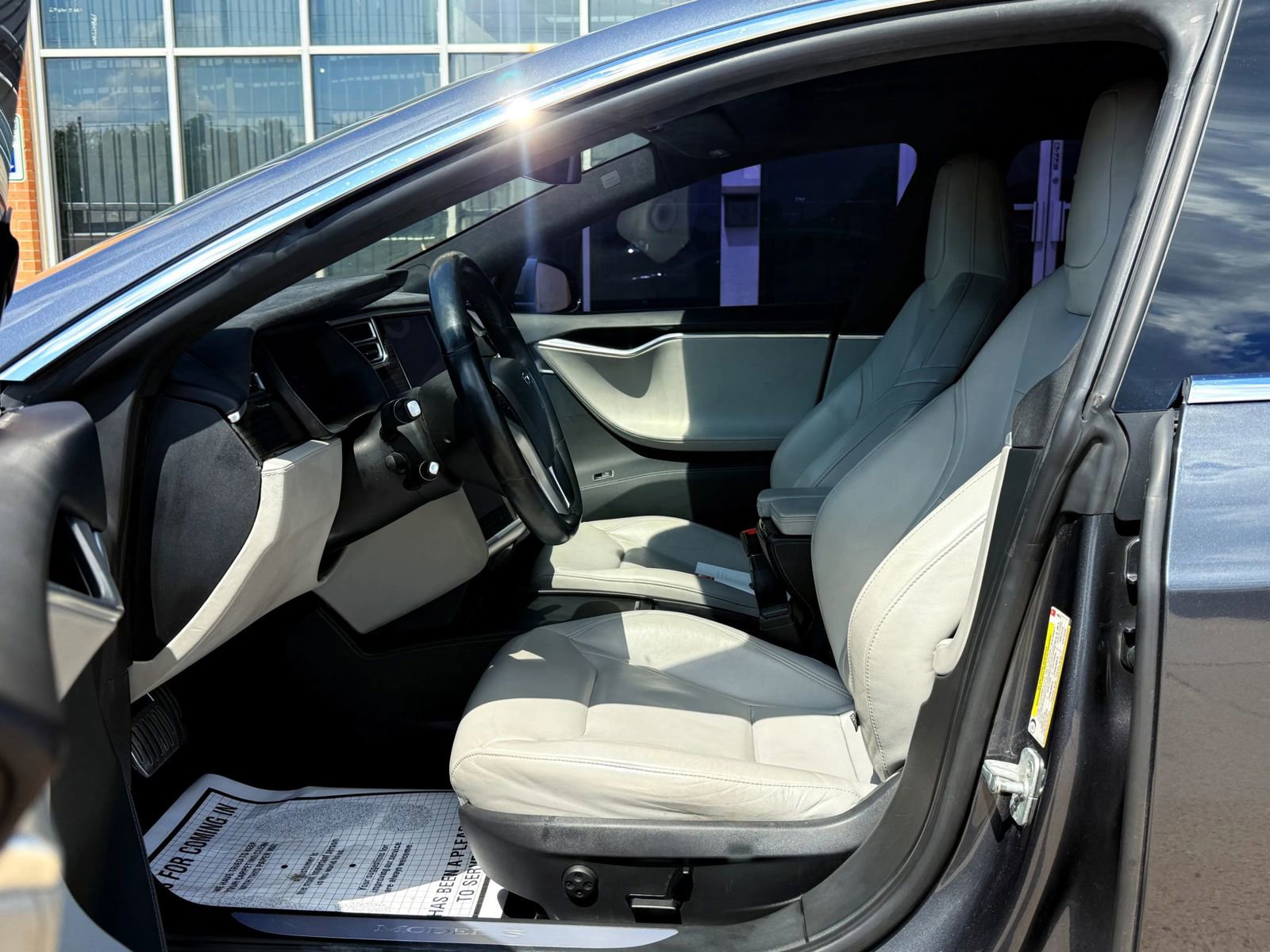 Used 2015 Tesla Model S 90D image 19