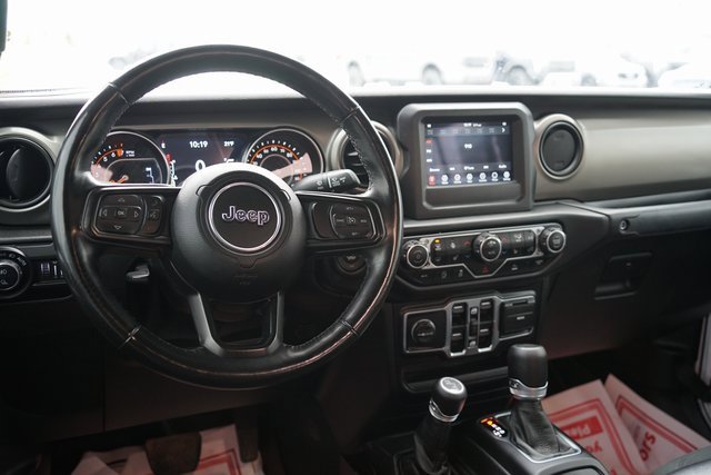 Used 2021 Jeep Gladiator Willys image 10