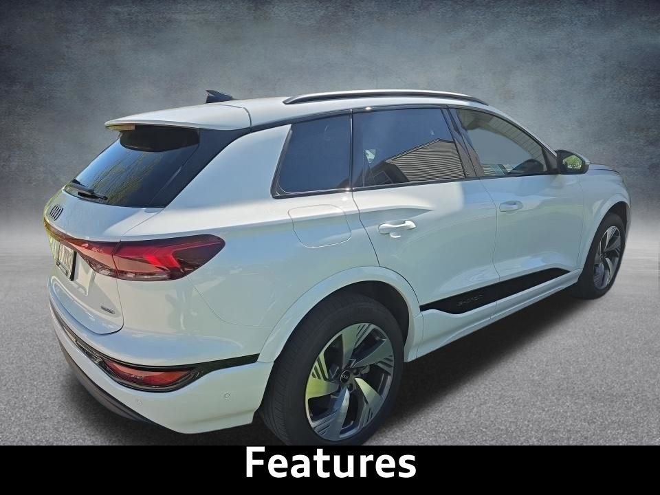 Used 2025 Audi Q6 e-tron Premium Plus w/ Premium Plus AWD/4WD image 2