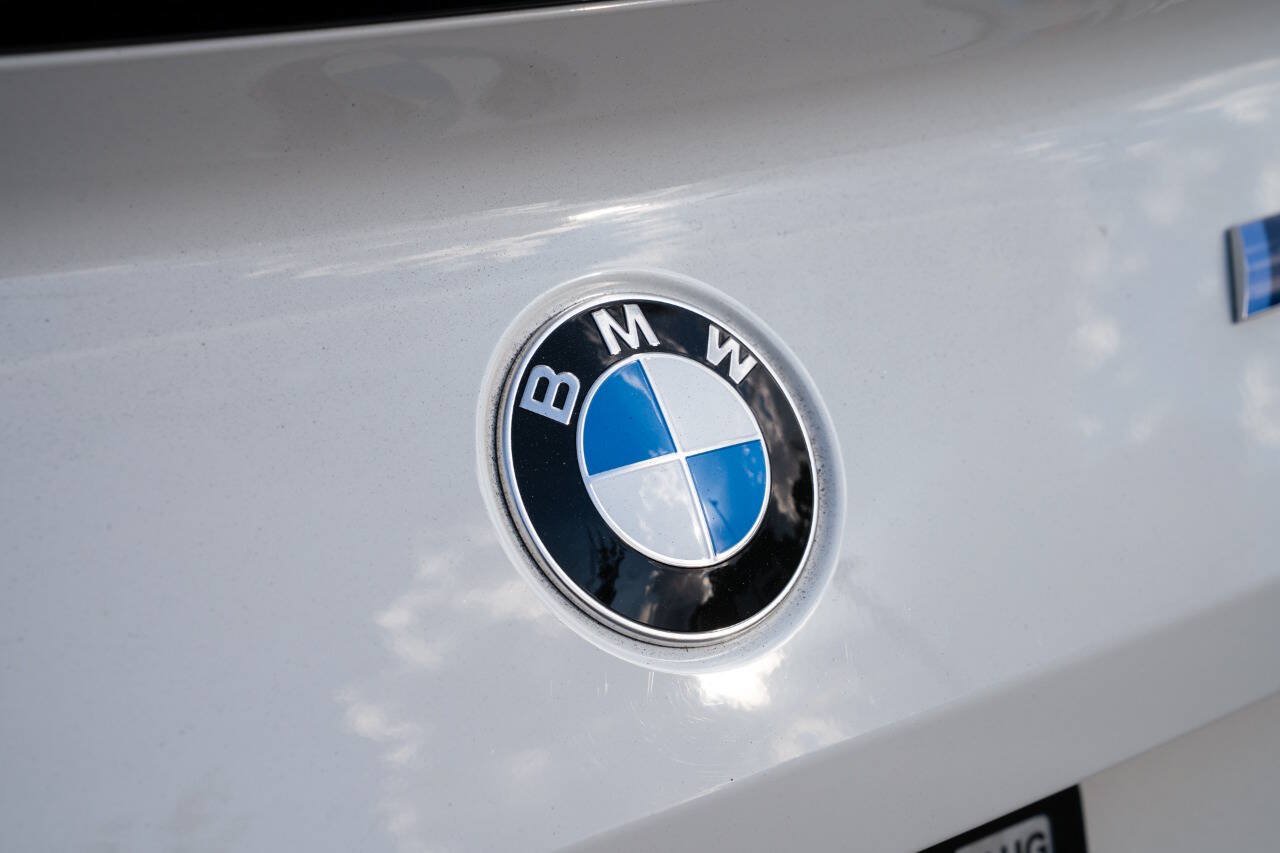 Used 2025 BMW Z4 M40i w/ Edition RWD image 18