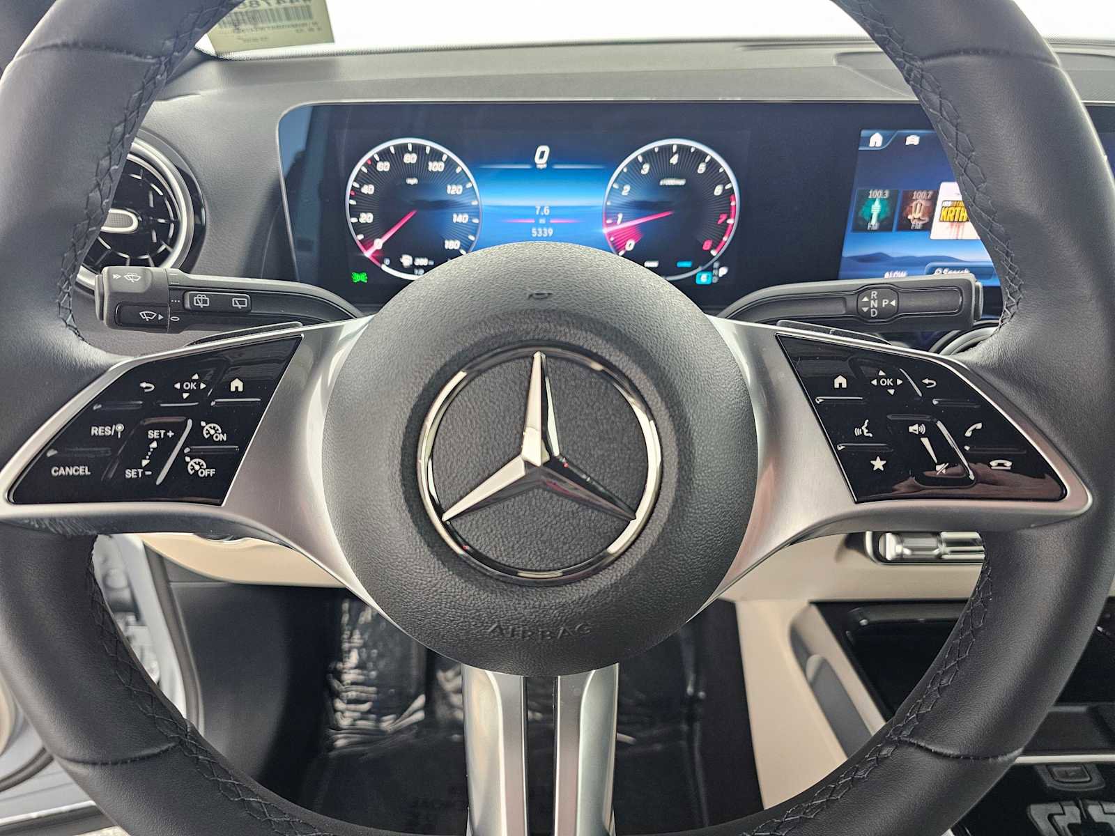 Used 2026 Mercedes-Benz GLB 250 image 23