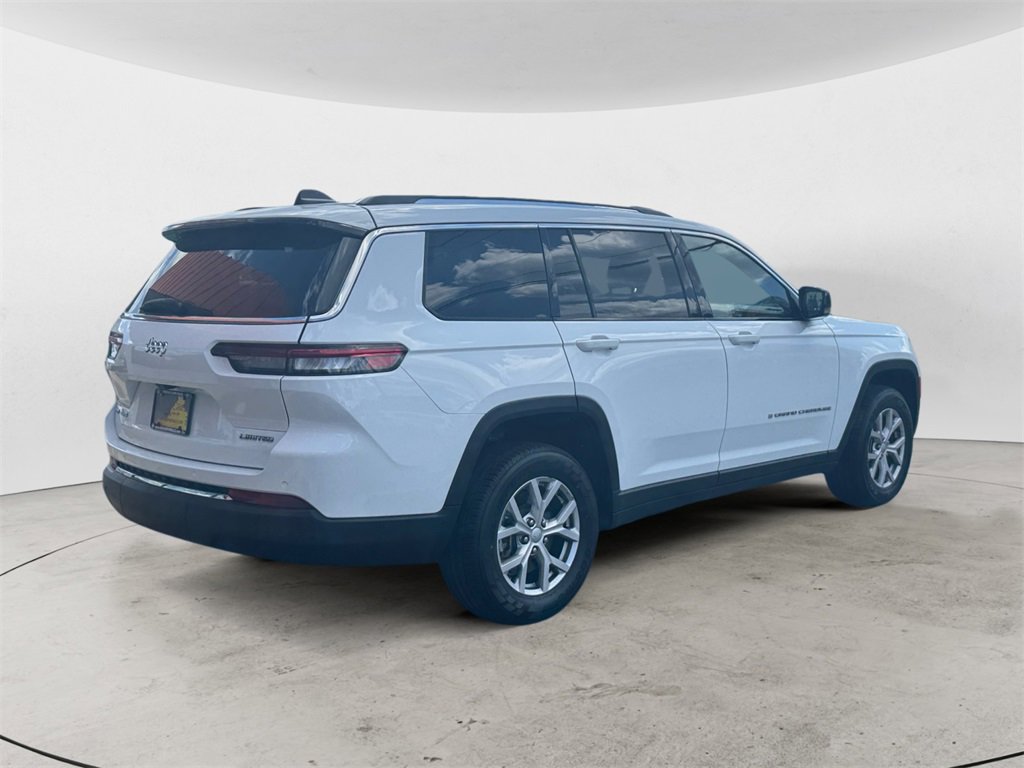 Used 2022 Jeep Grand Cherokee L Limited image 3