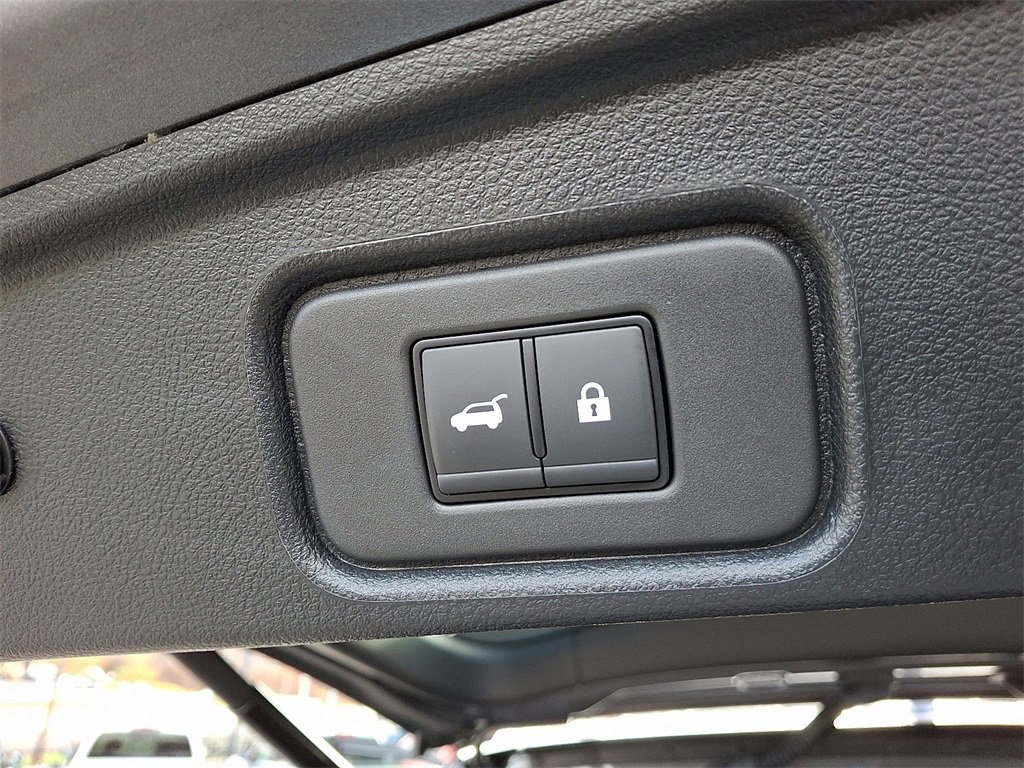 Certified 2025 Nissan Pathfinder SL w/ SL Premium Package image 32