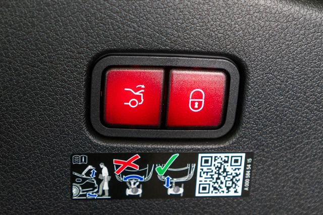 New 2026 Mercedes-Benz CLE 450 4MATIC Coupe image 33