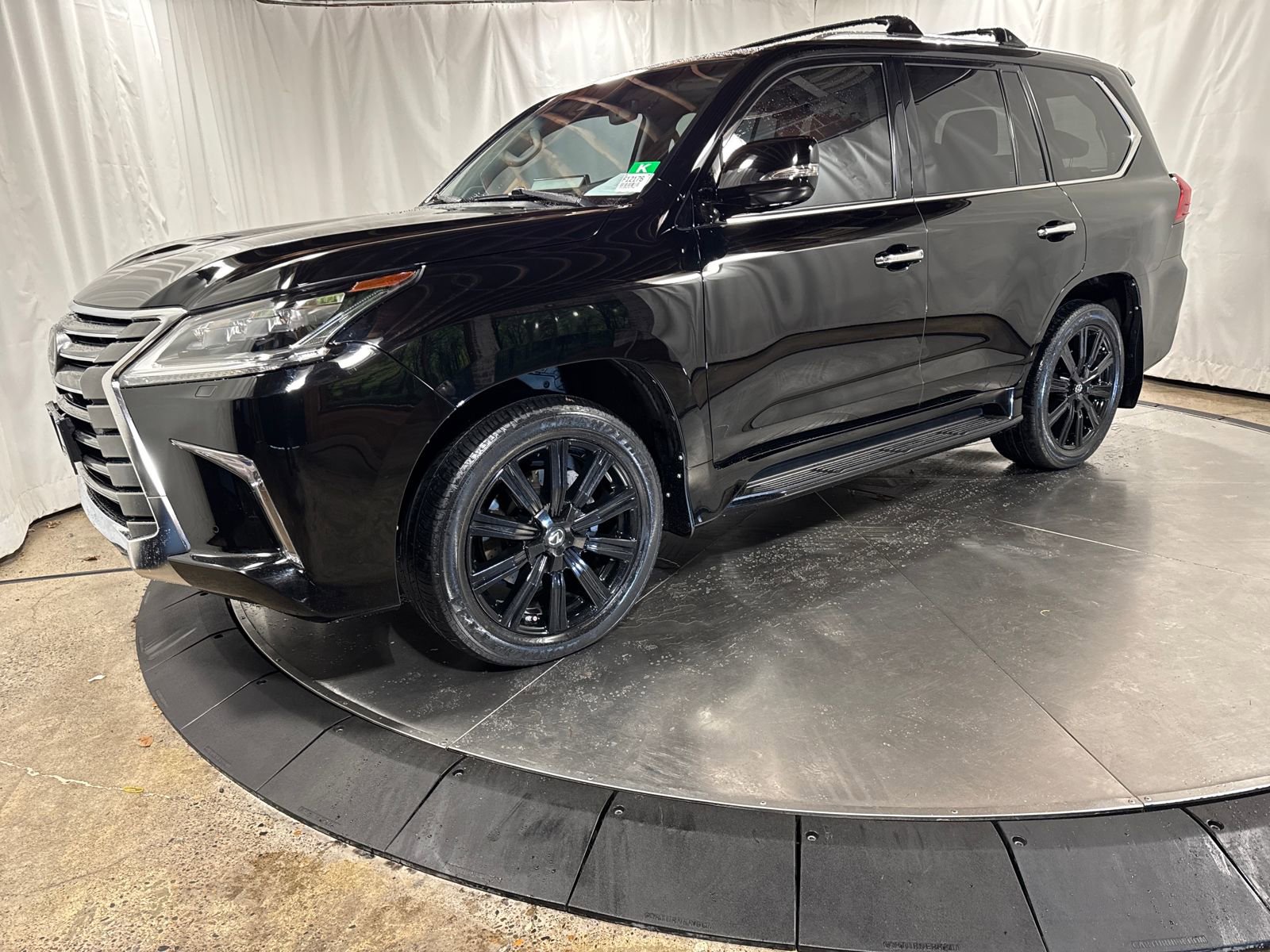 Used 2018 Lexus LX 570 4WD w/ Luxury Package