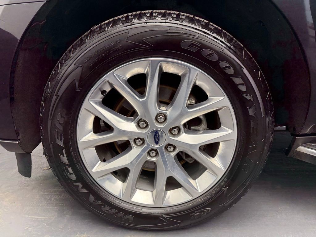 Used 2020 Ford Expedition XLT w/ Equipment Group 202A AWD/4WD image 21