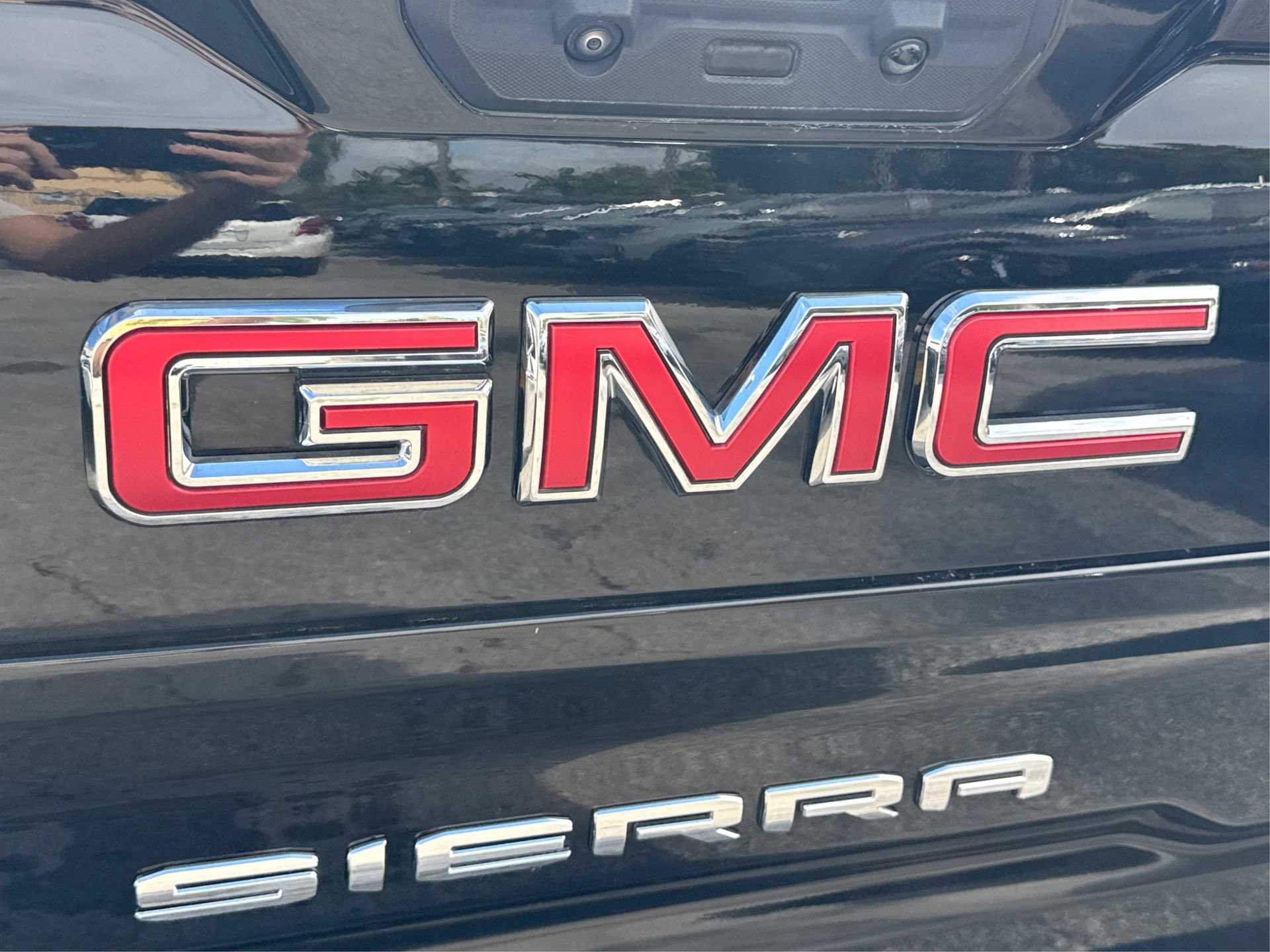 Used 2023 GMC Sierra 1500 SLT w/ SLT Premium Package image 18