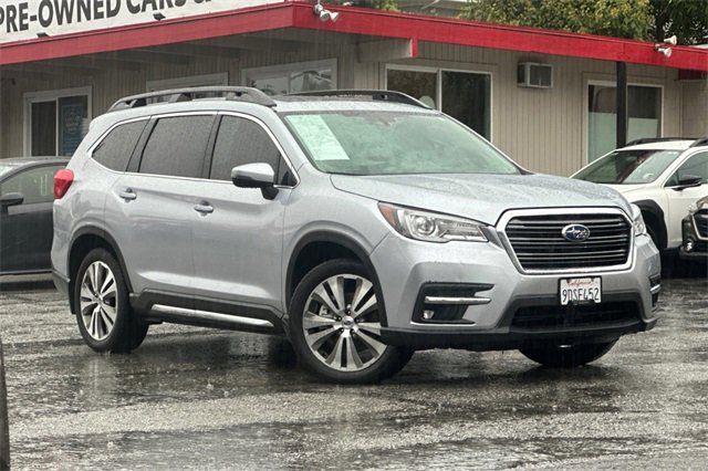 Used 2021 Subaru Ascent Limited w/ Technology Package image 2