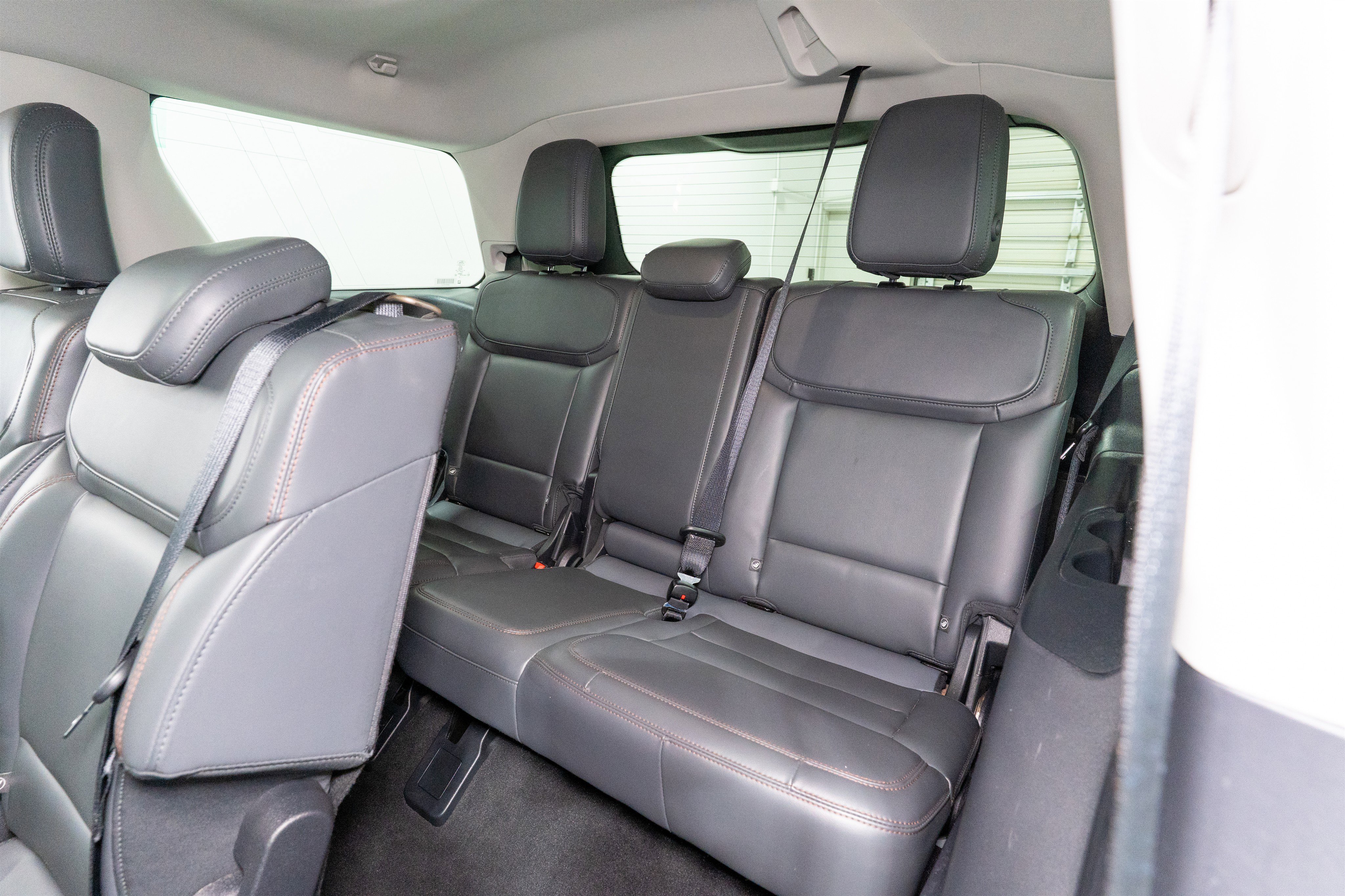 Used 2025 Ford Expedition Active AWD/4WD image 32