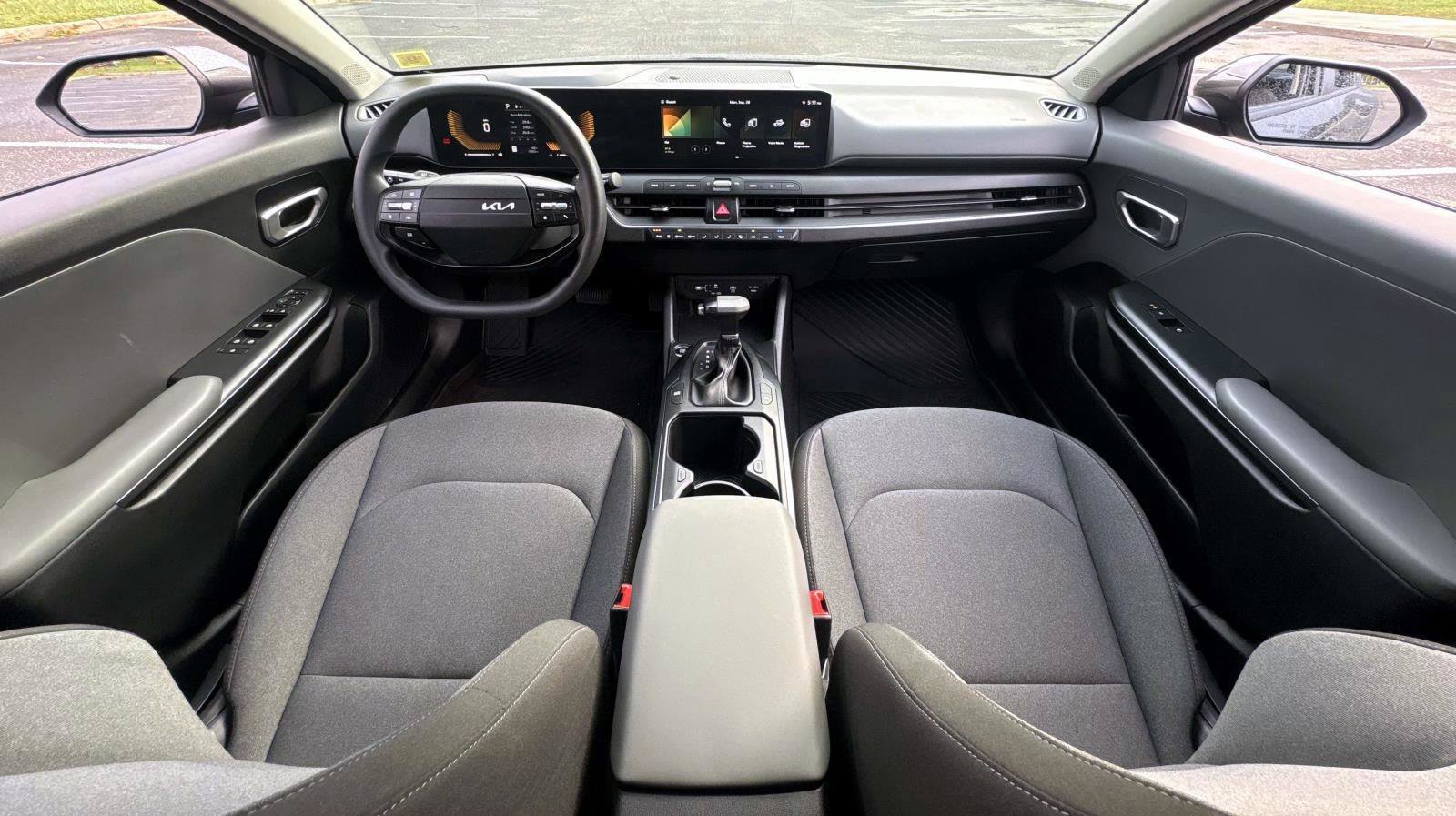 Used 2025 Kia K4 FWD image 19