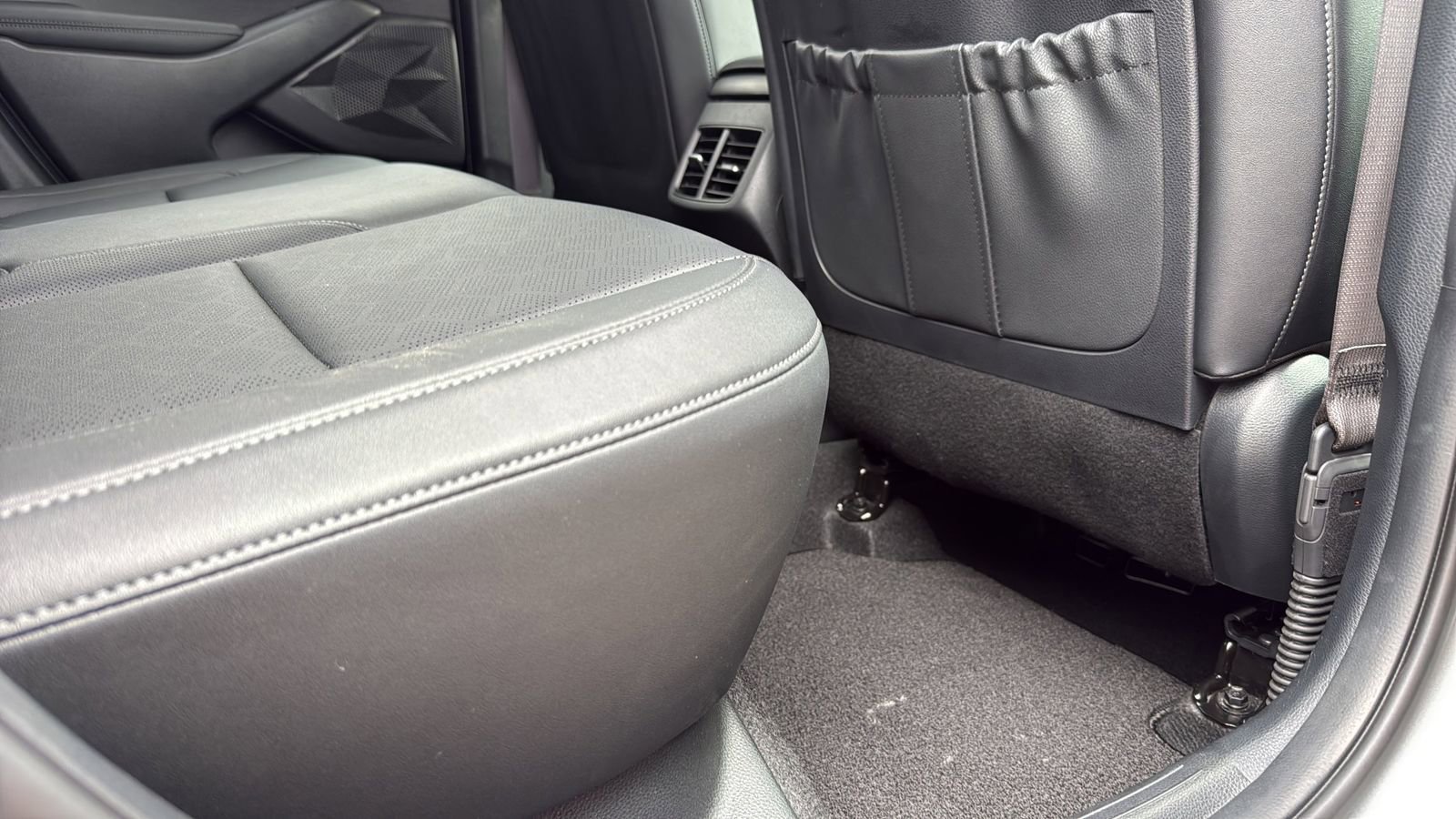 Used 2025 Kia Seltos EX w/ EX Sunroof Package FWD image 26