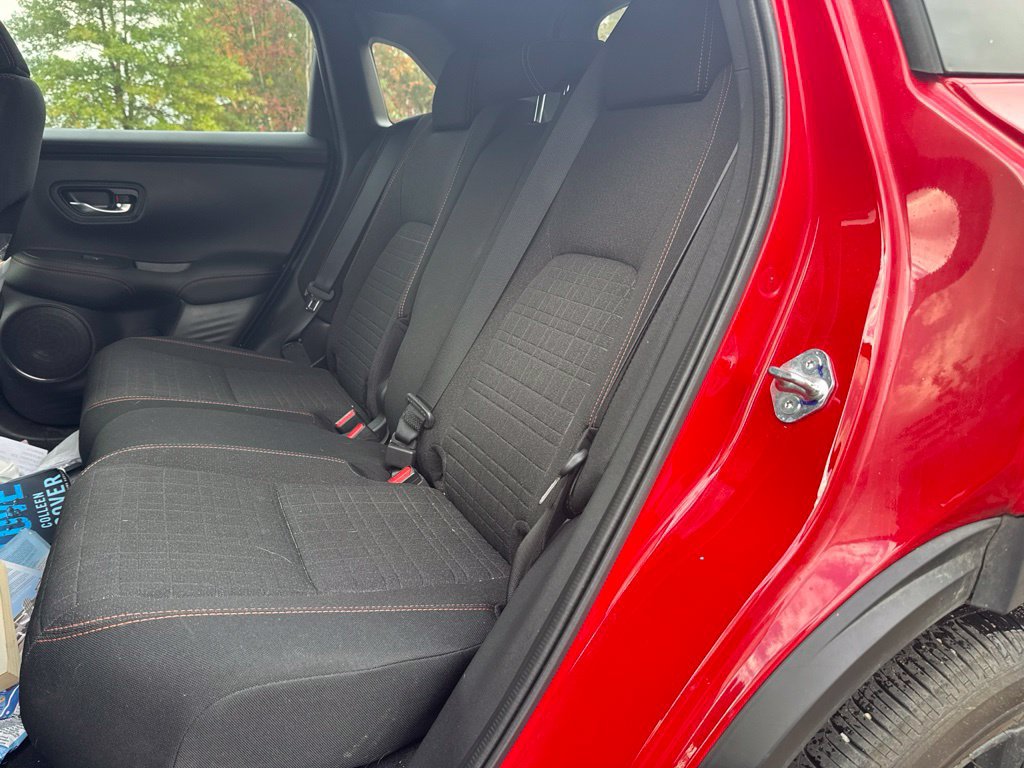 Used 2025 Honda HR-V Sport image 9