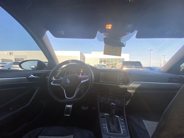 Used 2024 Volkswagen Jetta Sport image 5