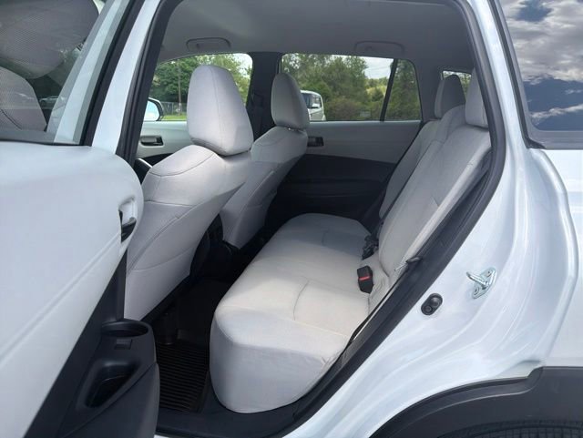 Used 2023 Toyota Corolla Cross LE AWD/4WD image 15