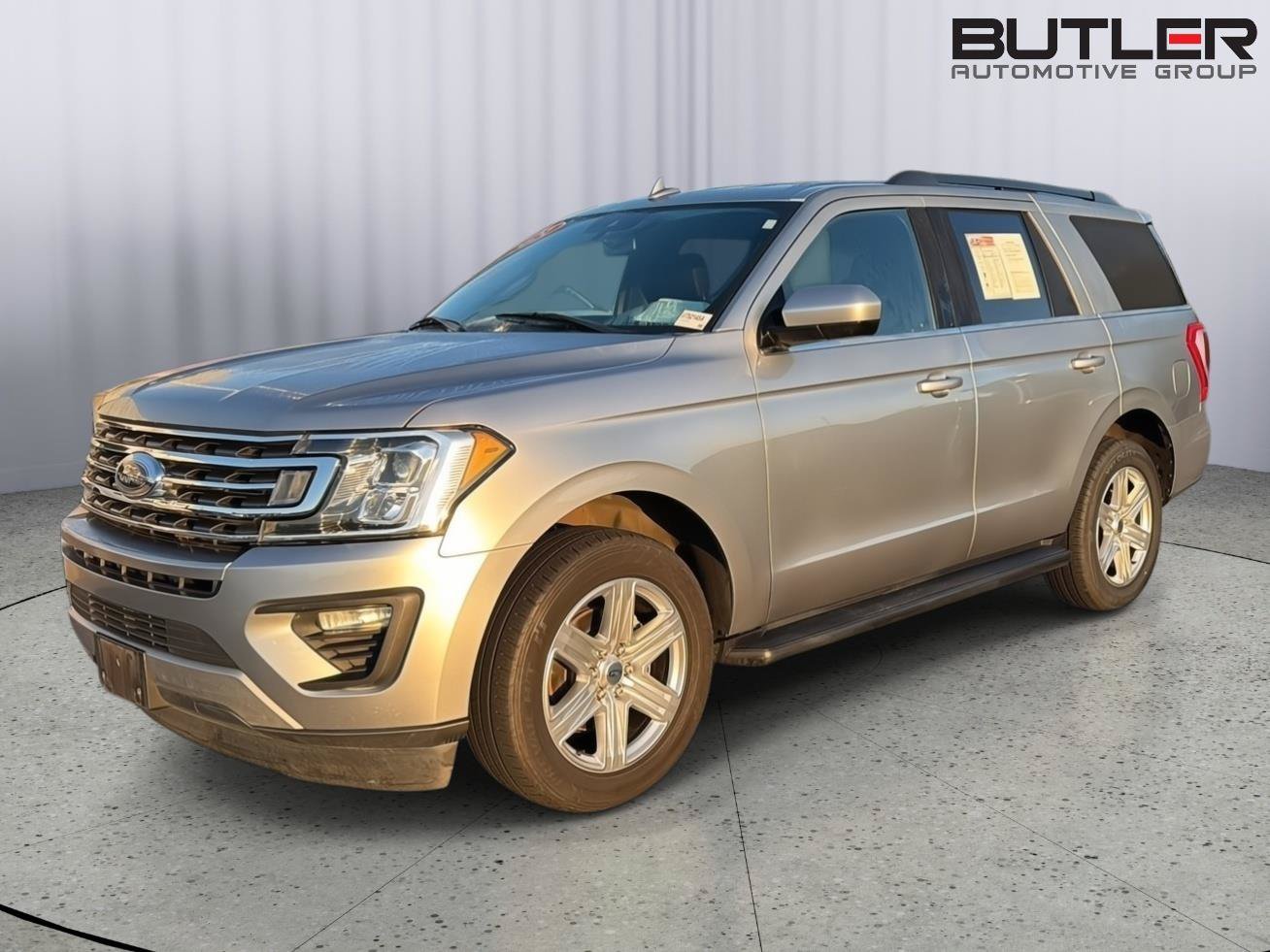 Used 2020 Ford Expedition XLT RWD image 2