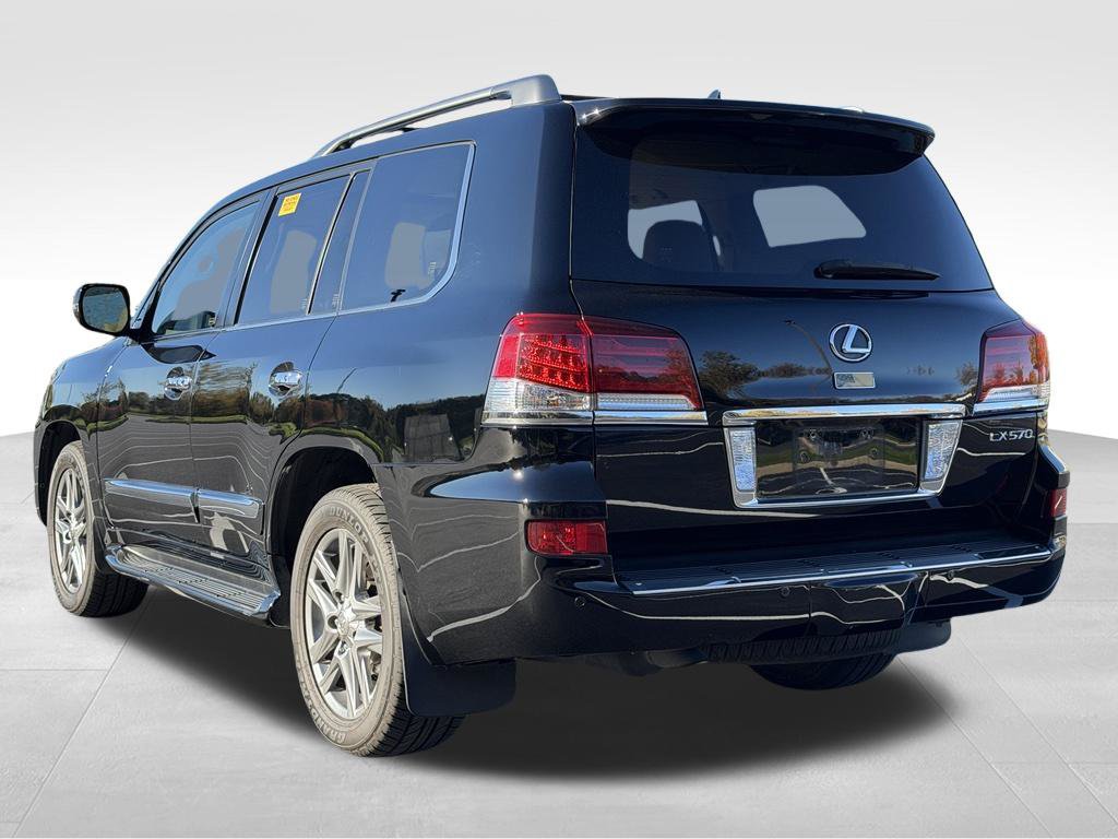 Used 2015 Lexus LX 570 4WD w/ Luxury Package image 5
