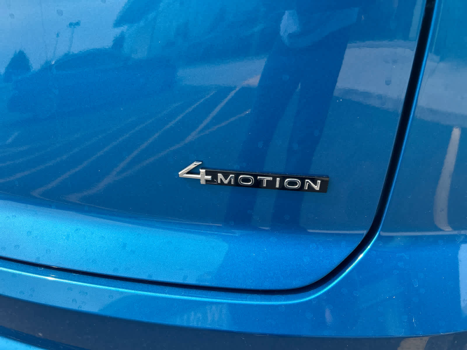 Used 2024 Volkswagen Atlas Cross Sport SE image 9