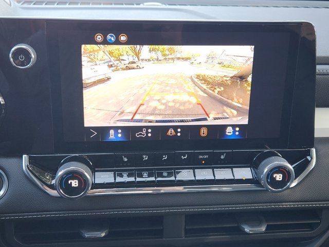 Used 2025 Chevrolet Colorado LT w/ LT Convenience Package image 6