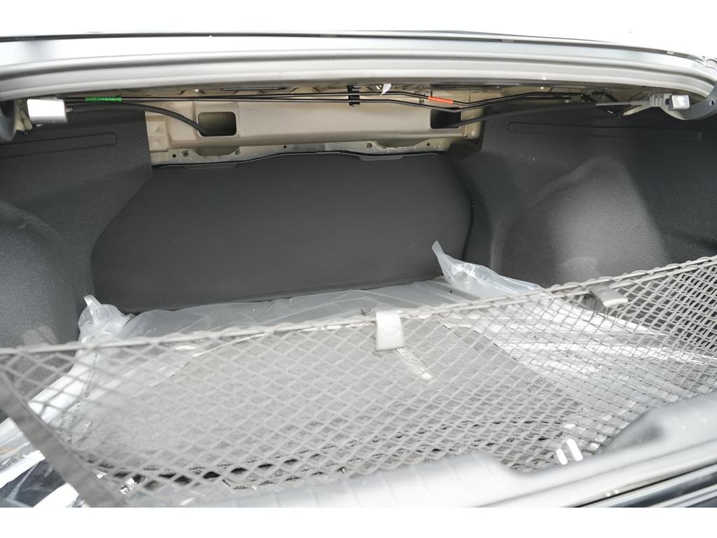 Certified 2025 Hyundai Elantra Blue FWD image 12